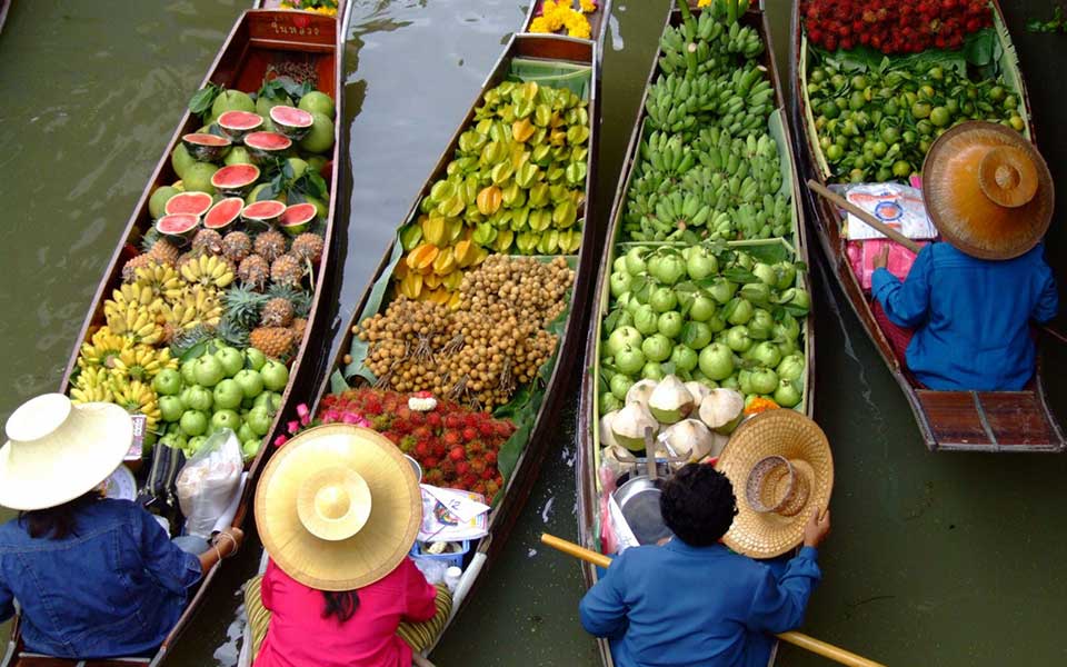 Mercado flotante Bangkok Thailand                                                                   